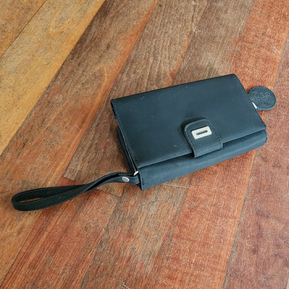 NWOT Walmart Black Organizer Wristlet Wallet